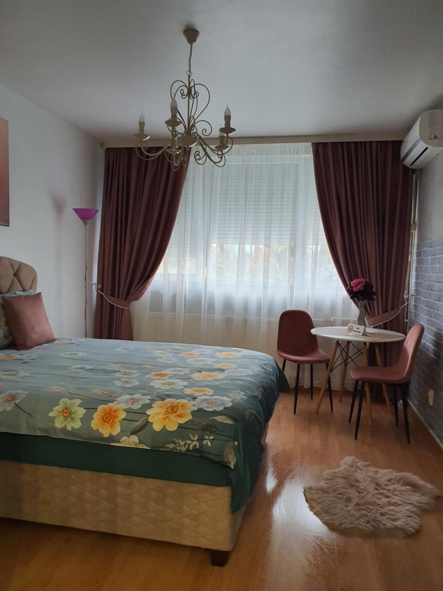 Chic Apartment- Place To Remember Galaţi Екстериор снимка