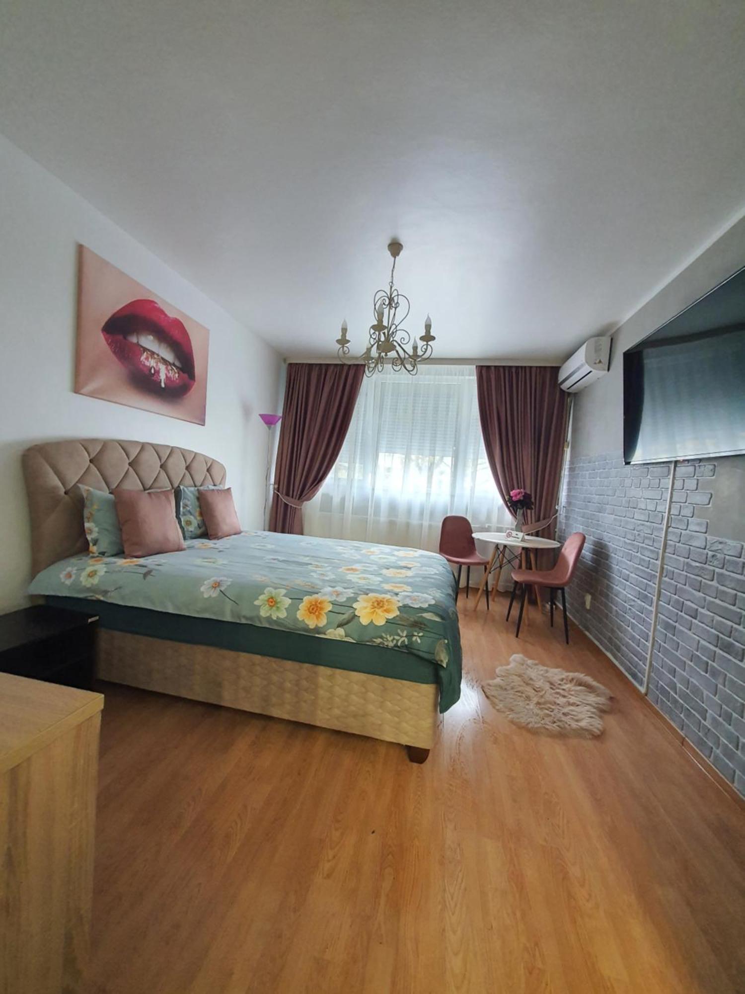 Chic Apartment- Place To Remember Galaţi Екстериор снимка