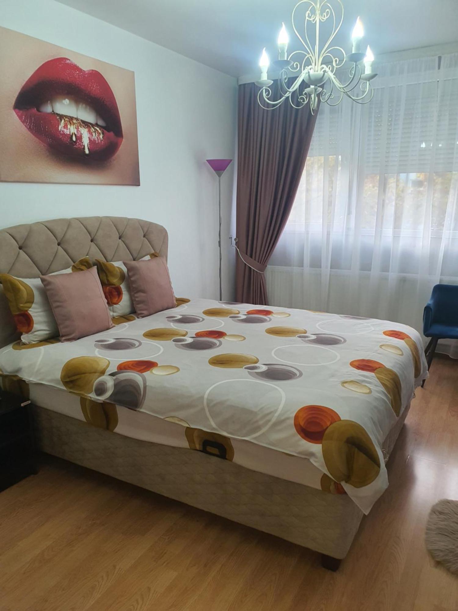 Chic Apartment- Place To Remember Galaţi Екстериор снимка