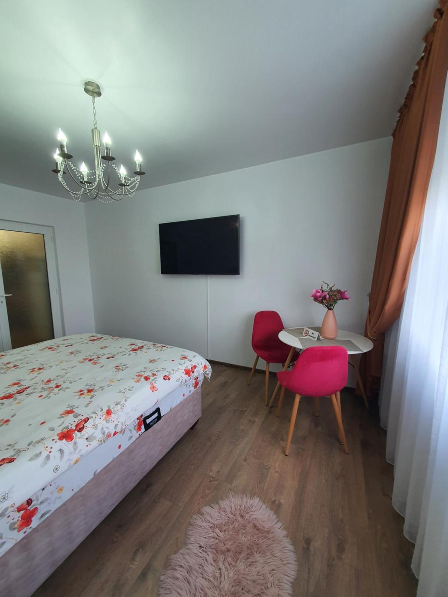 Chic Apartment- Place To Remember Galaţi Екстериор снимка