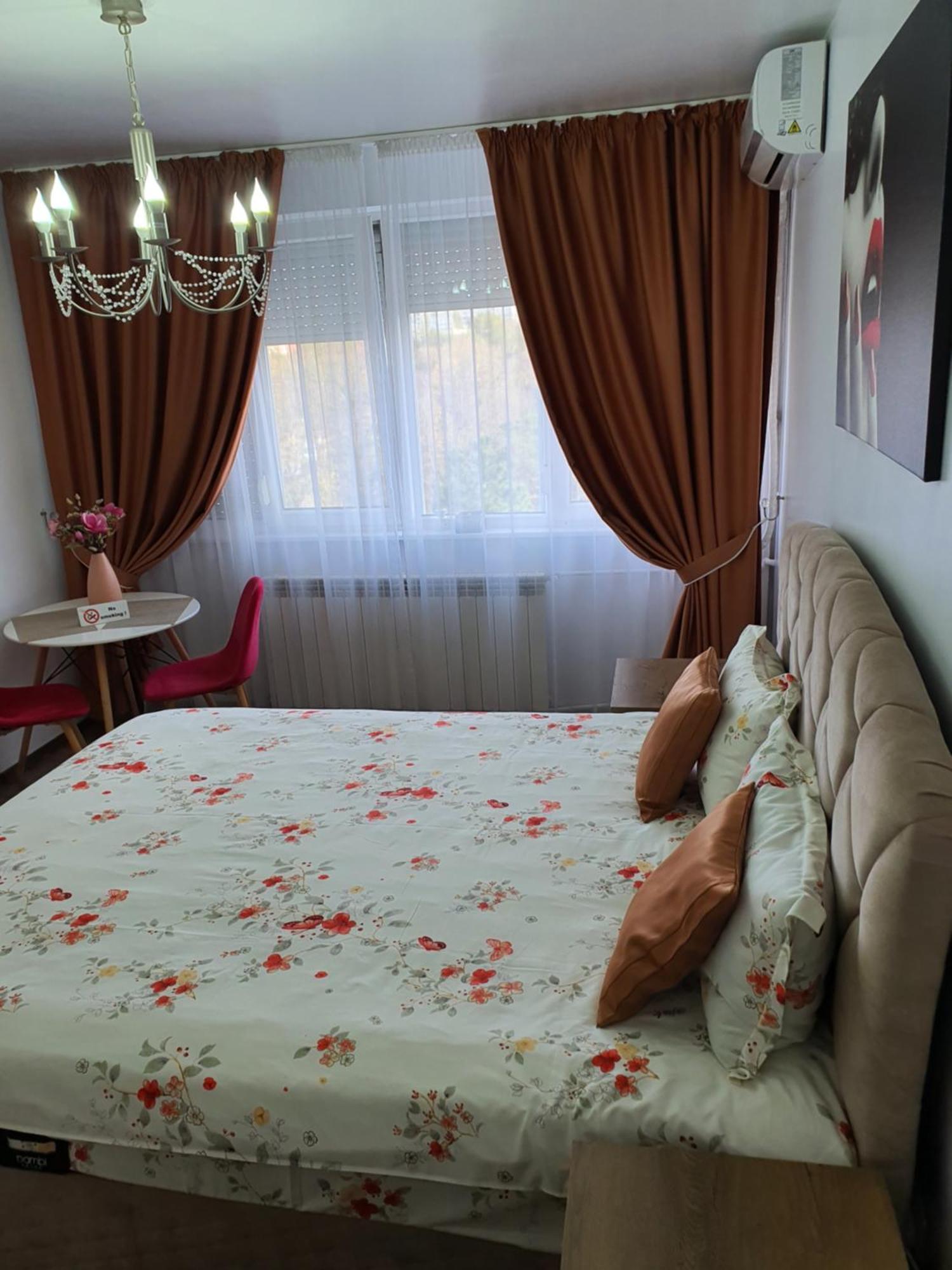 Chic Apartment- Place To Remember Galaţi Екстериор снимка