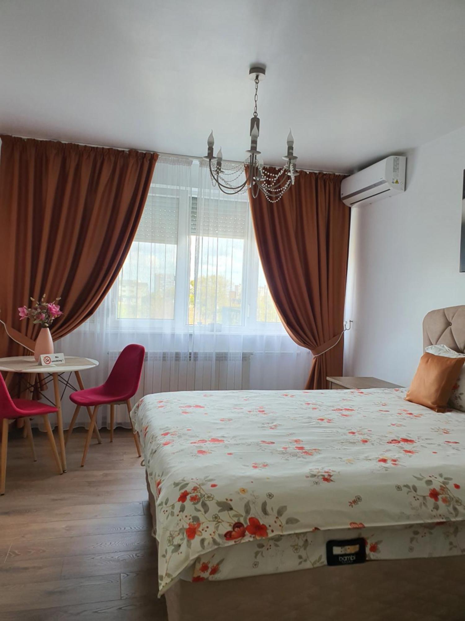 Chic Apartment- Place To Remember Galaţi Екстериор снимка