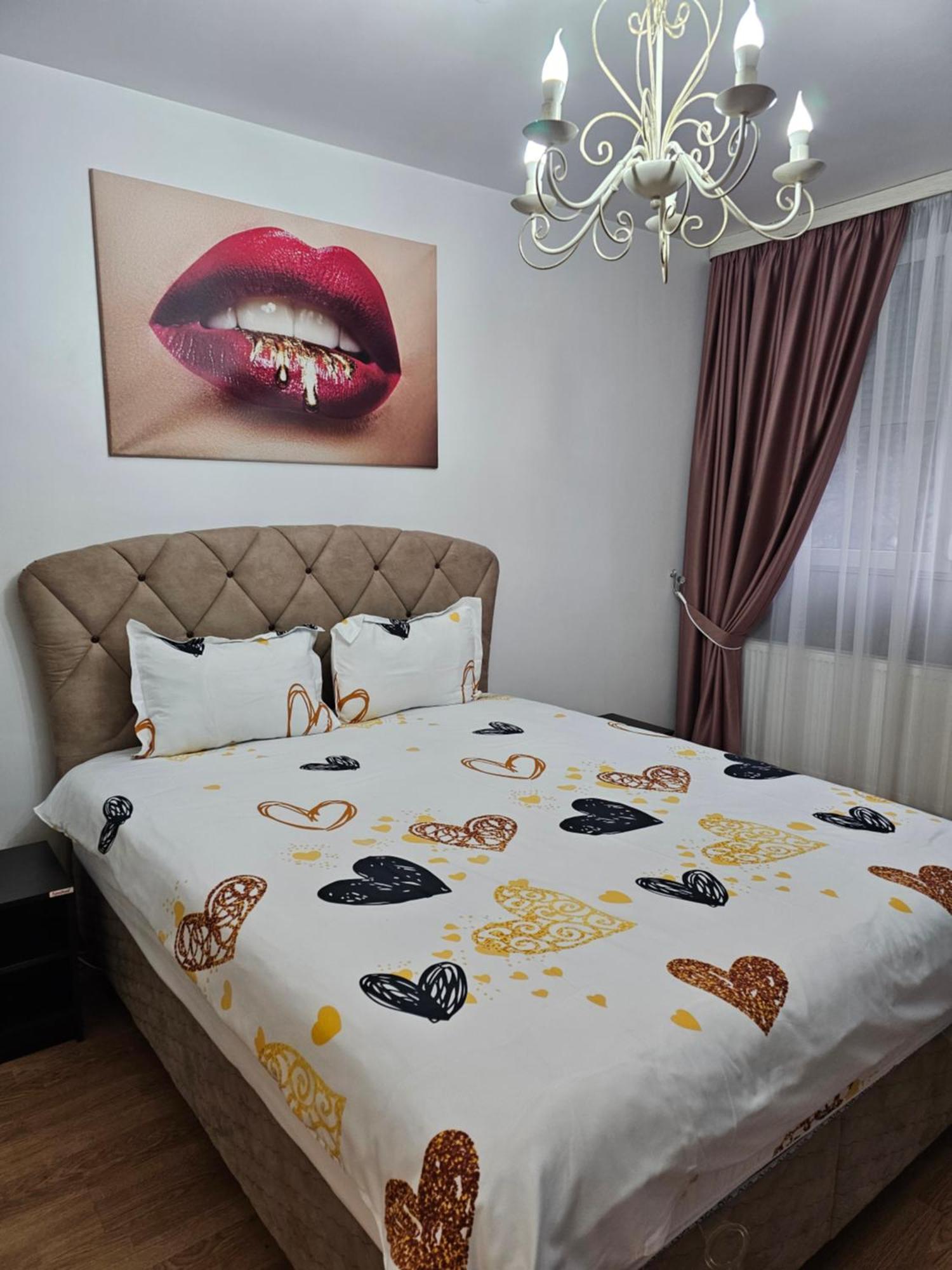 Chic Apartment- Place To Remember Galaţi Екстериор снимка