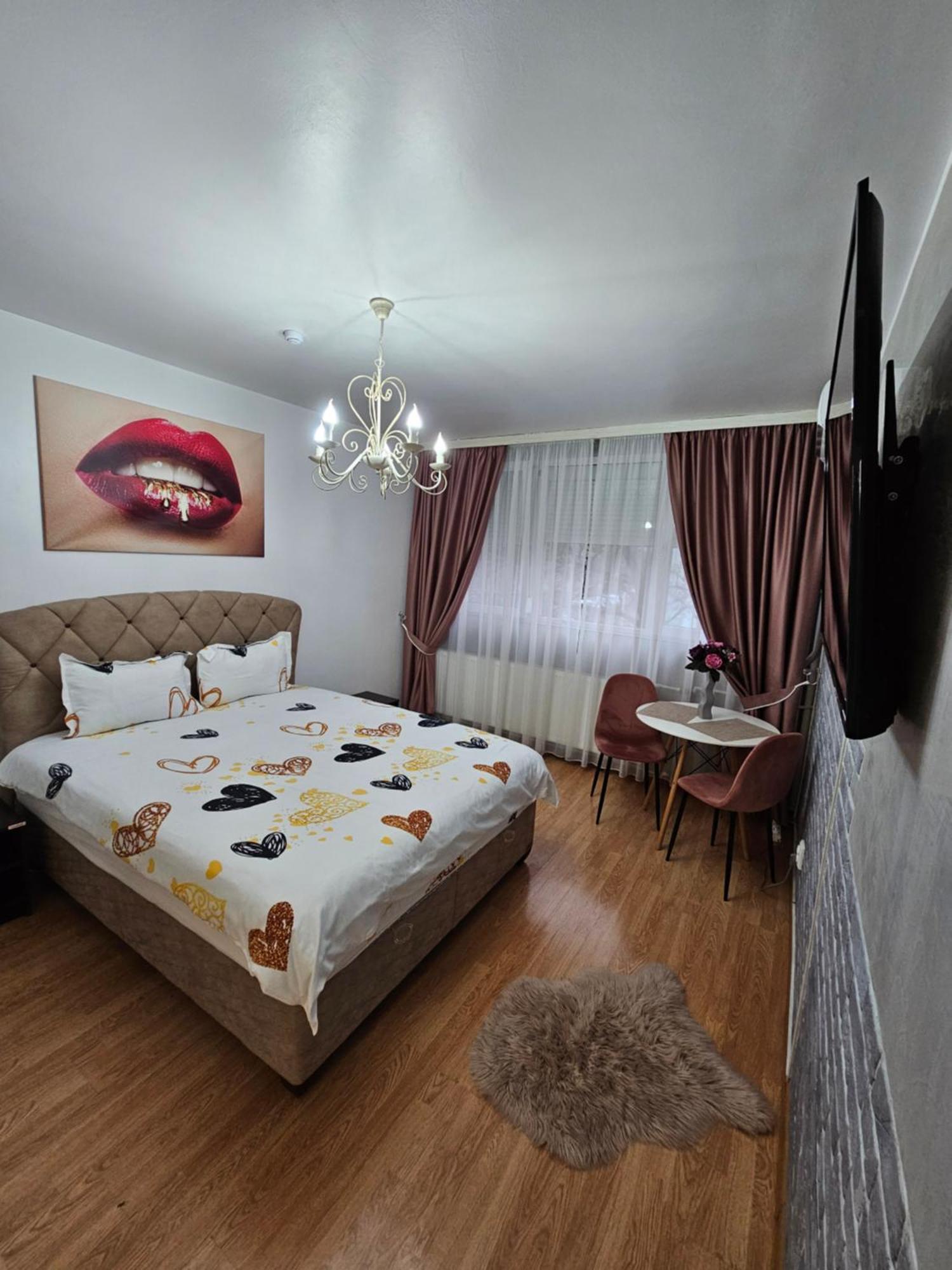 Chic Apartment- Place To Remember Galaţi Екстериор снимка